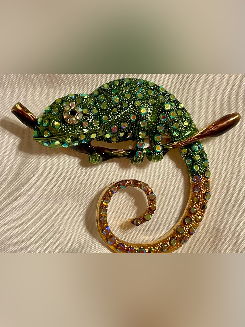 Green Crystal Chameleon and Gold Tone Cat Brooches